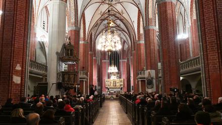 In der St. Katharinenkirche in Brandenburg/Havel fand ein Gedenkgottesdienst für die Opfer des Terroranschlags in Berlin statt.