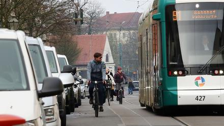 Stadt Potsdam plant neues Verkehrskonzept für die Charlottenstraße in Potsdam. Dagegen regt sich Widerstand von Anwohnern und Gewerbetreibenden.