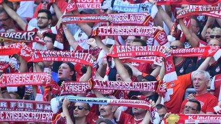 Die Fans in Kaiserslautern erleben schwierige Jahre. 