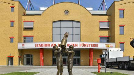 Im Stadion An der Alten Försterei wird bald wieder trainiert - und womöglich ja auch vor Fans Fußball gespielt.
