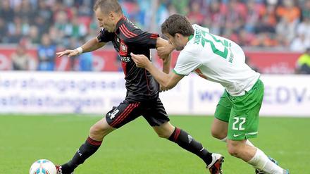 Kadlec sorgt fürs 1:0 bei Bayer Leverkusen gegen Werder Bremen.