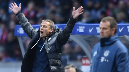 Schritt zurück. Jürgen Klinsmann konnte nicht zufrieden sein mit dem Bayern-Spiel.