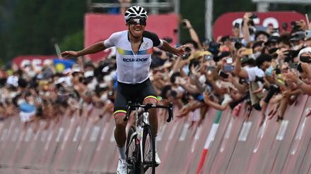 Richard Carapaz gewann das Straßenrennen bei den Spielen in Tokio.