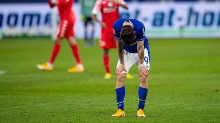 Zum Verzweifeln - war das Spiel zwischen Schalke und Mainz.
