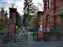 Alter Luisenstädtischer Friedhof: Historische Grabanlagen werden zu Kapelle und Trauerraum