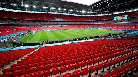 Die Engländer waren bereits am Dienstag als Sieger der Gruppe D ins Achtelfinale eingezogen, am Dienstag steigt das Spiel im Wembley-Stadion.