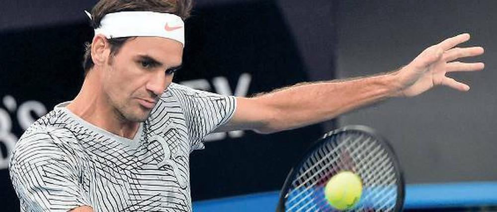 Er will noch mal hinlangen. Roger Federer kehrt bei den Australian Open auf die Tour zurück. 