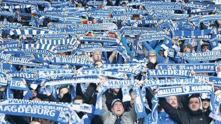 Ihre Stadt, ihr Verein, ihr Viertel, ihre Gegend. Magdeburgs Fans hoffen auf den Aufstieg in die Zweite Liga. Am Samstag findet das Topspiel gegen den Karlsruher SC statt.