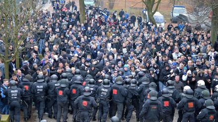 Mehraufwand: Die Bremer Polizei im Einsatz beim Nordderby zwischen Werder Bremen und dem Hamburger SV.