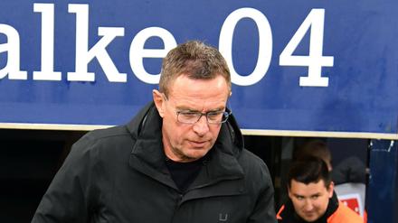 Gemeinsamer Nenner. Ralf Rangnick soll für den taumelnden Traditionsklub Schalke 04 begeistert werden.