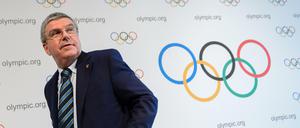 Thomas Bach ist für seinen Umgang mit Russland anlässlich der Olympischen Spiele in Rio kritisiert worden.