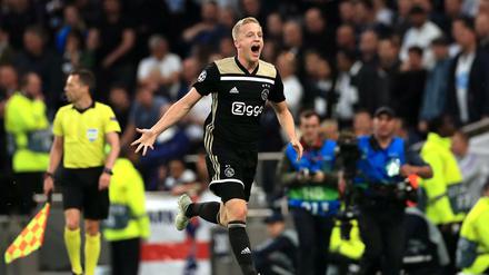 Donny van de Beek erzielte das 1:0 für Ajax Amsterdam.