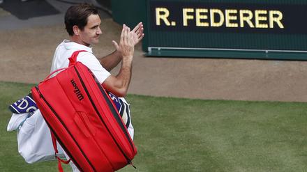 Raus mit Applaus: Roger Federer.