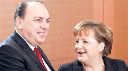 Gestörtes Verhältnis. Bisher hatte sich Kanzlerin Angela Merkel nicht explizit für Weber als EZB-Präsidenten stark gemacht. Foto: Reuters