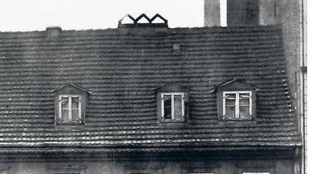 Aller Anfang. In der Chausseestraße in Wedding gründete Ernst Schering 1851 die „Grüne Apotheke.“ Das Gebäude wurde 1892 abgerissen. Foto: bpk / SBB / F. Albert Schwartz