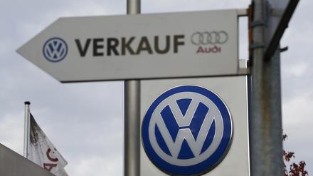 Der Absatz stimmt noch. Im Oktober hat VW noch keinen Einbruch beim Verkauf von Neuwagen erlitten.