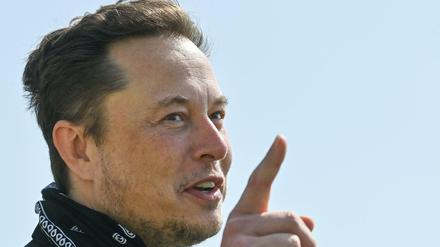 Unternehmer Elon Musk will mit einem neuen Roboter die Wirtschaft revolutionieren.